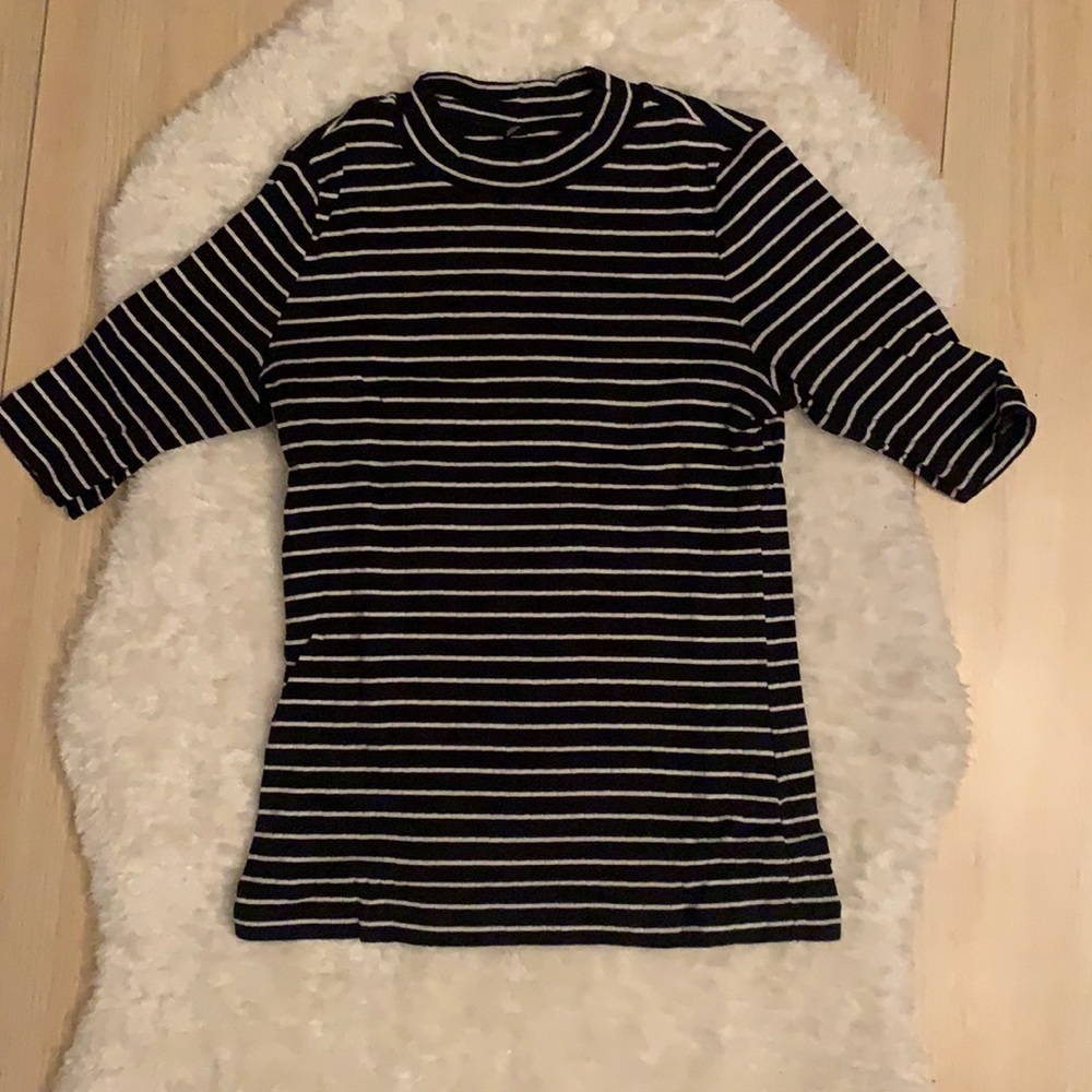 Uniqlo shirt